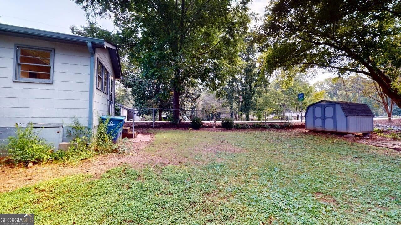 2 bedroom, 1 bathroom, 908 sq ft single family residence for sale at 2958 First Street, Duluth, GA 30096 — photo 7