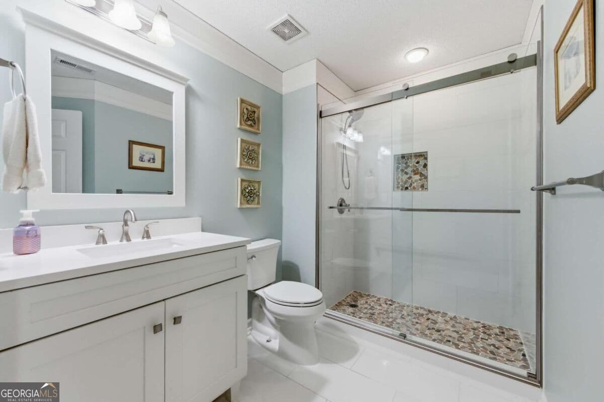3 bedroom, 2 bathroom, 1,700 sq ft condominium for sale at 2235 Orchard Place, Roswell, GA 30076 — photo 5