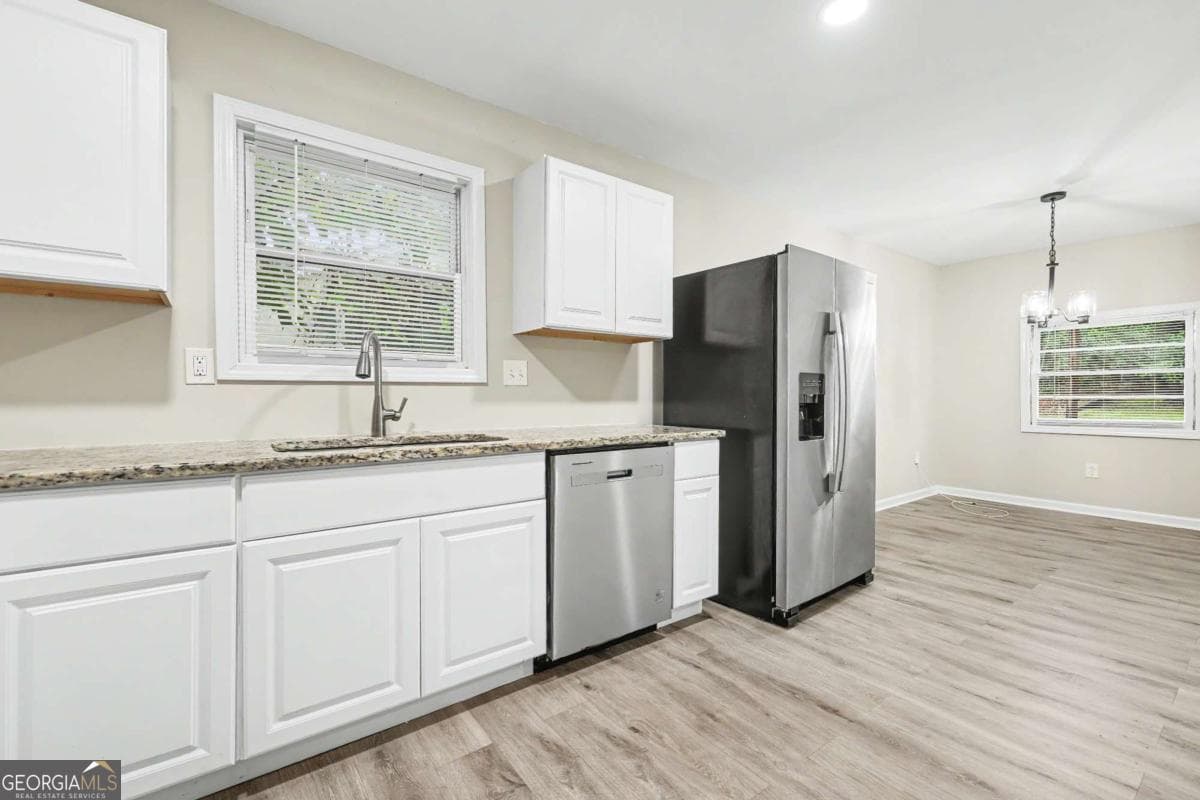 3 bedroom, 2 bathroom, 1,032 sq ft single family residence for sale at 2823 Marco Drive, Atlanta, GA 30318 — photo 10