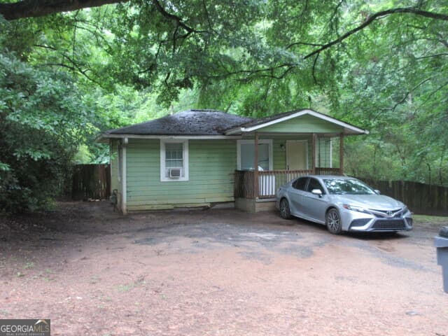 3 bedroom, 1 bathroom, 660 sq ft single family residence for sale at 118 Tye Street, Stockbridge, GA 30281 — photo 2