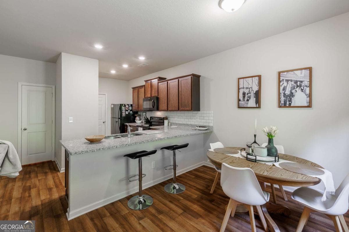 3 bedroom, 2.5 bathroom, 1,689 sq ft single family residence for sale at 343 Morning Drive, Athens, GA 30606 — photo 9