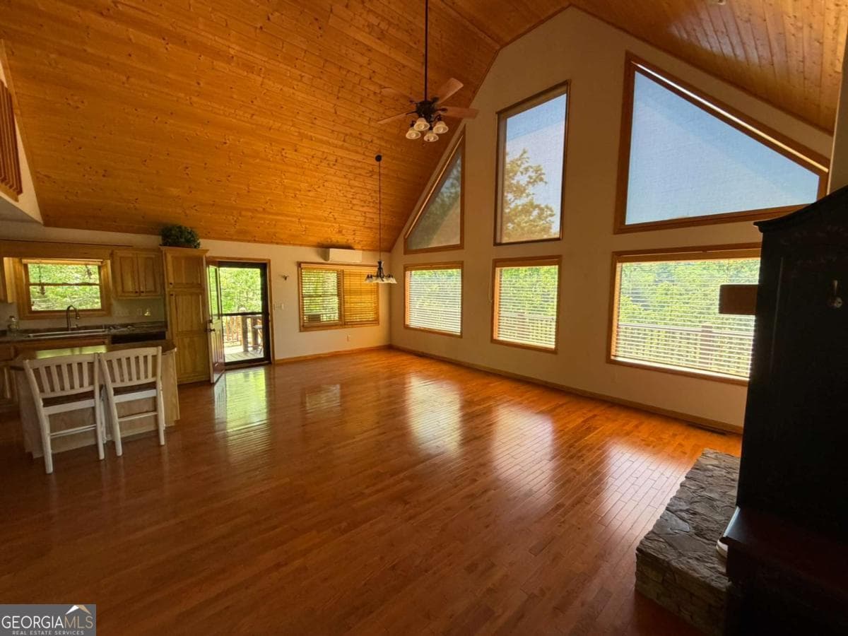 2 bedroom, 3 bathroom cabin,single family residence for sale at 85 Flat Top Trail 64, Murphy, NC 28906 — photo 3