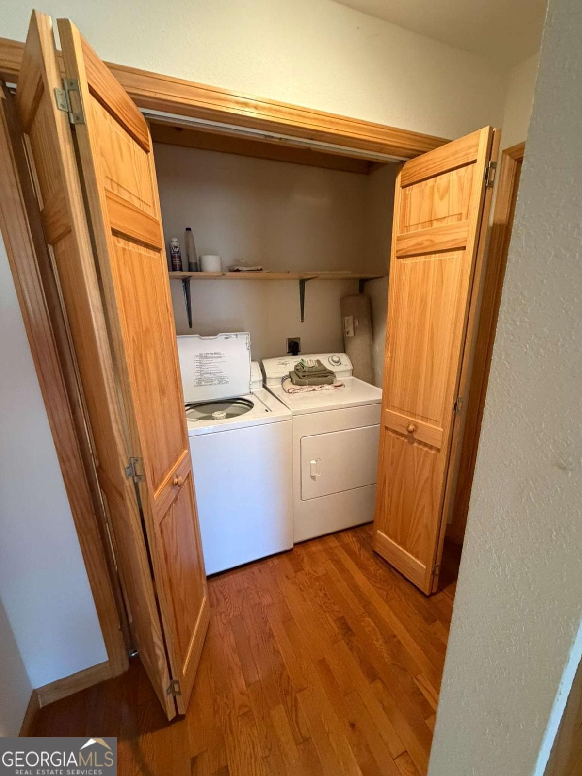 2 bedroom, 3 bathroom cabin,single family residence for sale at 85 Flat Top Trail 64, Murphy, NC 28906 — photo 9
