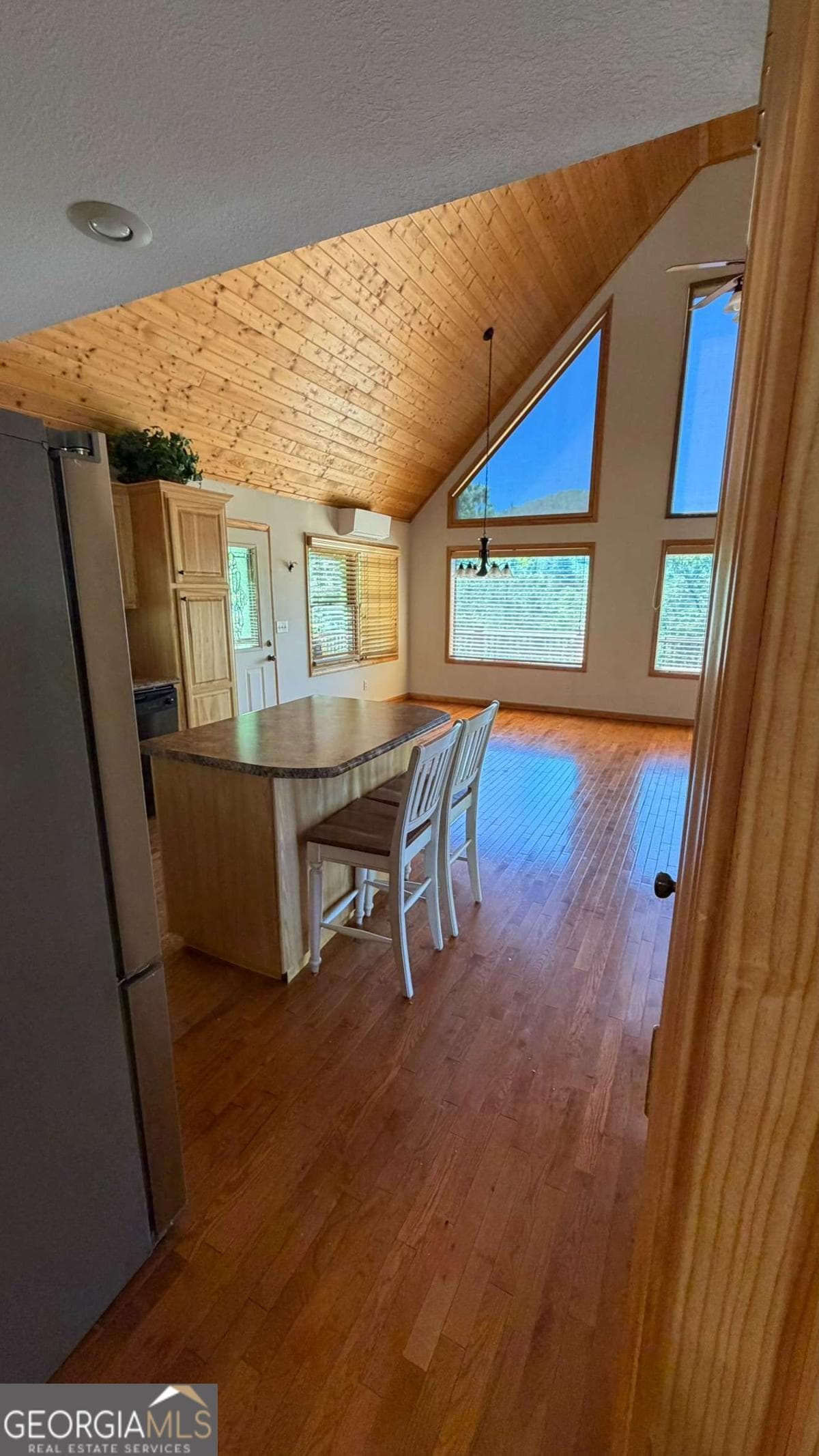 2 bedroom, 3 bathroom cabin,single family residence for sale at 85 Flat Top Trail 64, Murphy, NC 28906 — photo 8