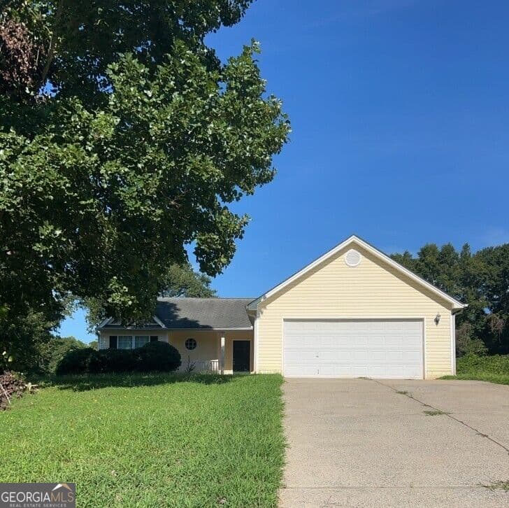 3 bedroom, 2 bathroom, 1,204 sq ft single family residence for rent at 1302 Manning Way, Monroe, GA 30656 for $1,695 a month — photo 1 of 30