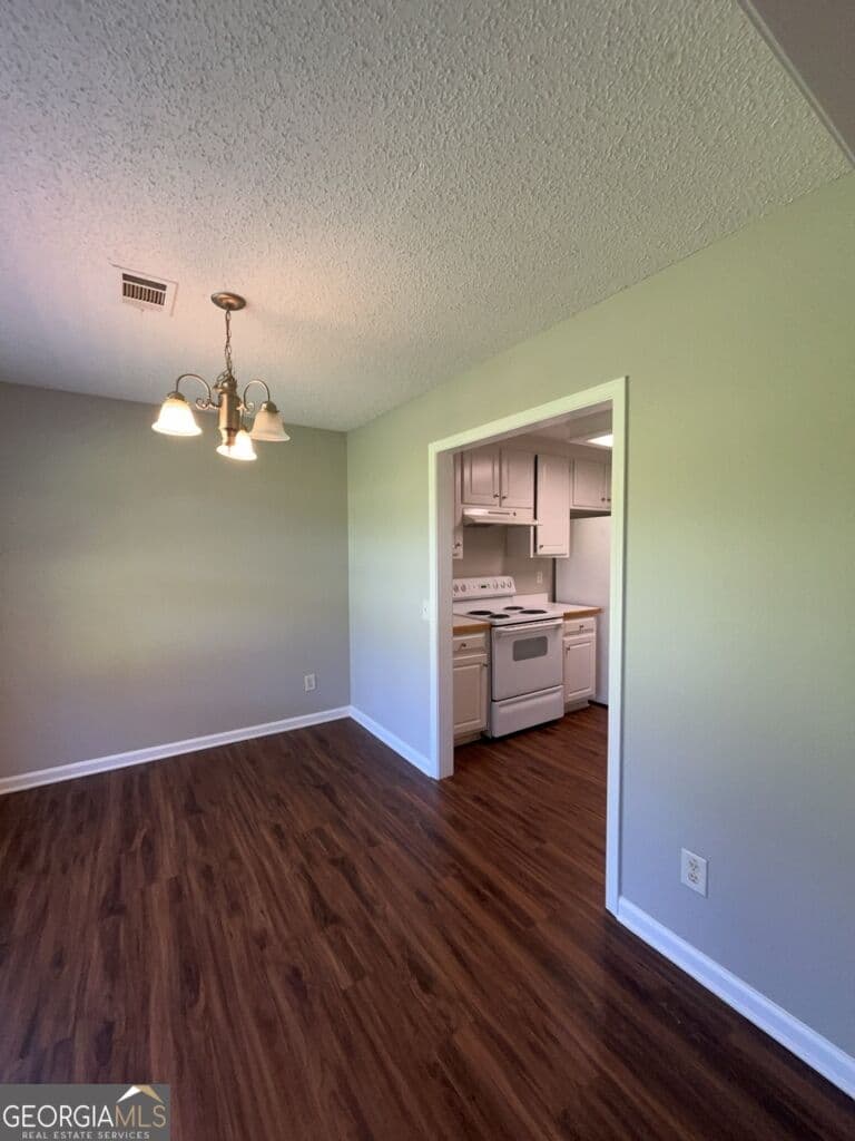 3 bedroom, 2 bathroom, 1,204 sq ft single family residence for rent at 1302 Manning Way, Monroe, GA 30656 for $1,695 a month — photo 4