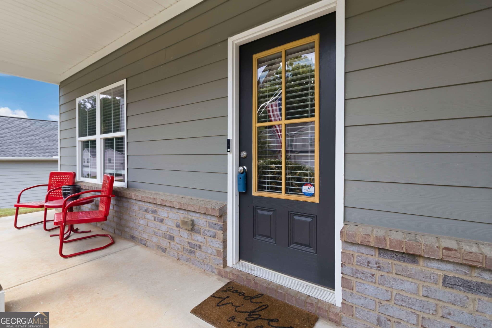 4 bedroom, 2.5 bathroom, 2,396 sq ft single family residence for sale at 234 Stonecreek Bend, Monroe, GA 30655 — photo 3