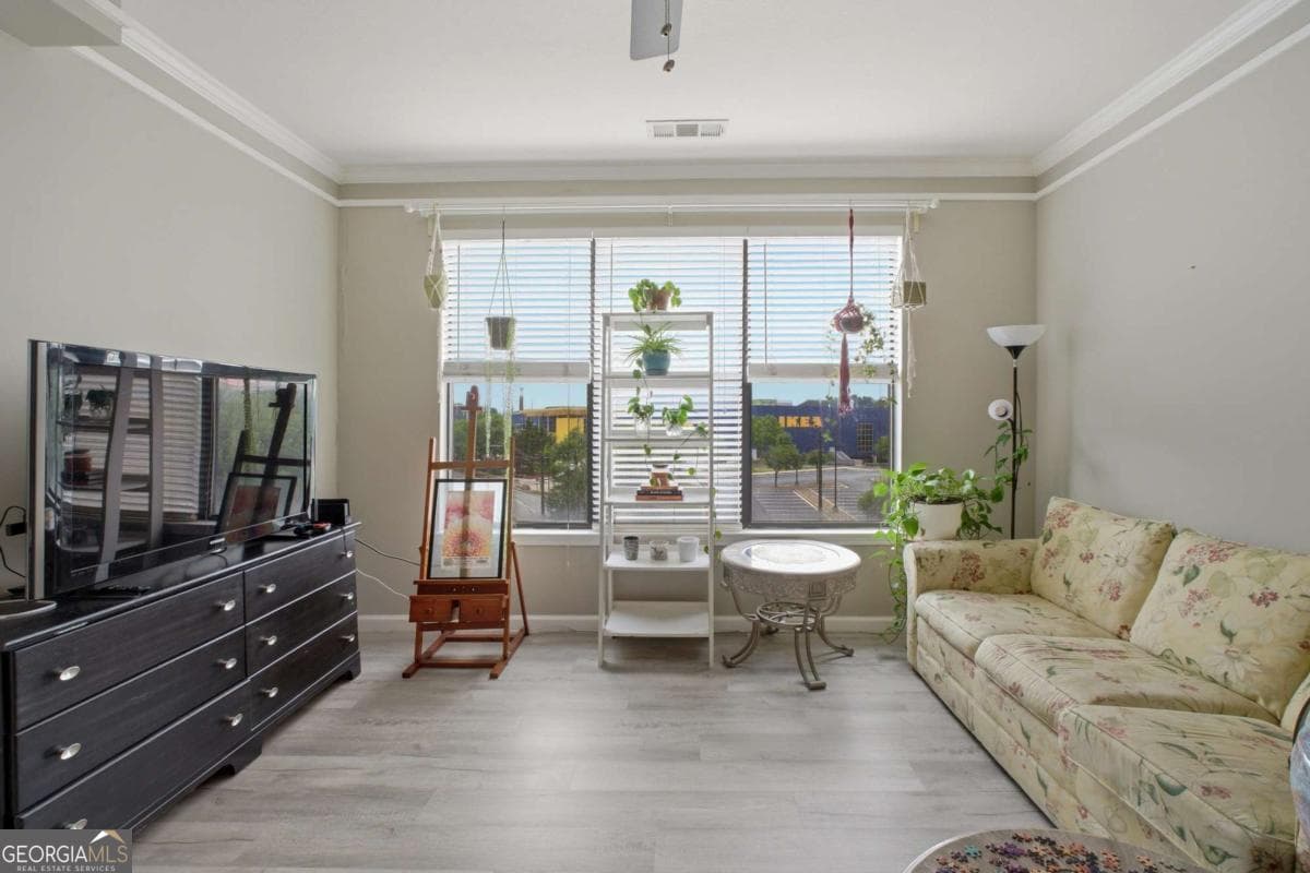 2 bedroom, 1 bathroom, 980 sq ft condominium sold at 400 17th Street 2321, Atlanta, GA 30363