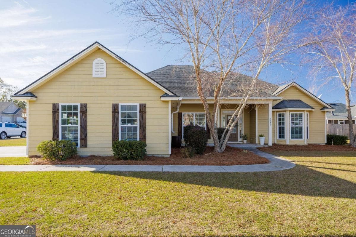 3 bedroom, 2 bathroom single family residence sold at 5145 Newman Way, Hahira, GA 31632