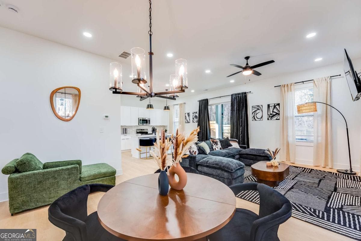 3 bedroom, 2.5 bathroom, 1,966 sq ft townhouse for rent at 1239 Plaza Avenue, Atlanta, GA 30310 for $3,100 a month — photo 6