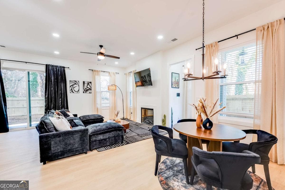3 bedroom, 2.5 bathroom, 1,966 sq ft townhouse for rent at 1239 Plaza Avenue, Atlanta, GA 30310 for $3,100 a month — photo 7