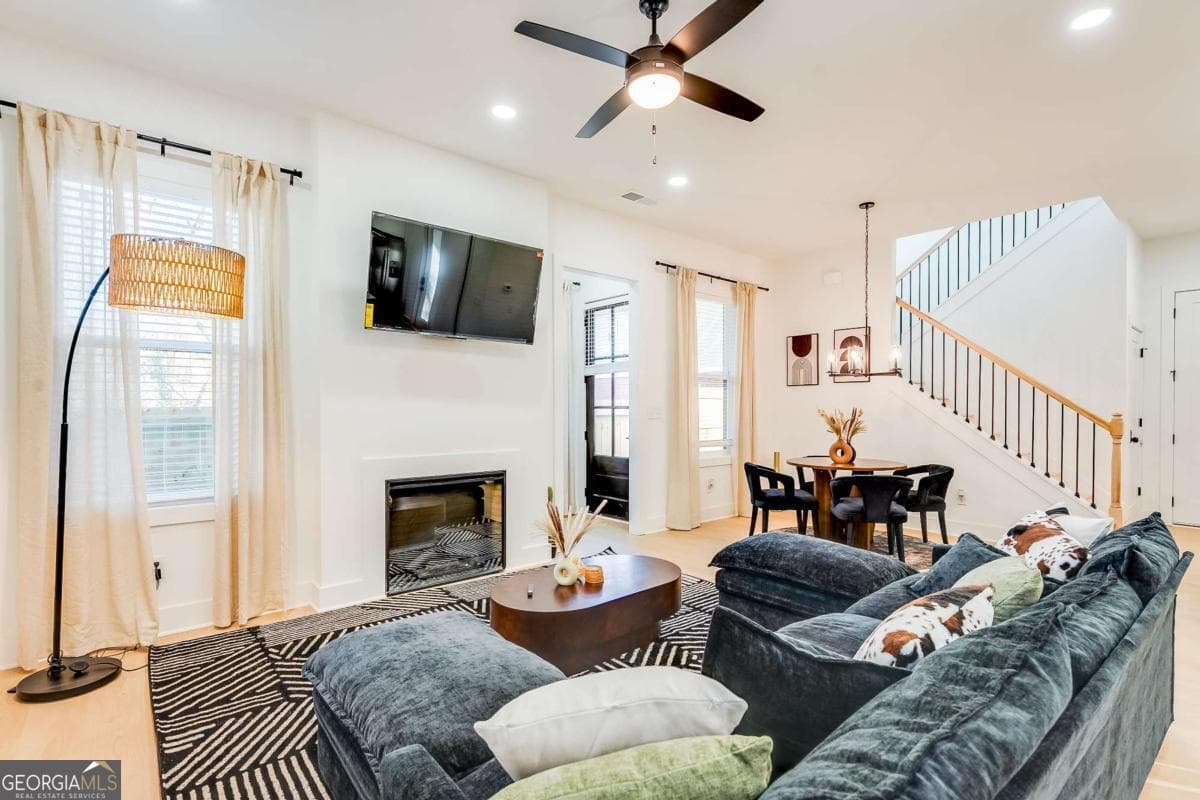 3 bedroom, 2.5 bathroom, 1,966 sq ft townhouse for rent at 1239 Plaza Avenue, Atlanta, GA 30310 for $3,100 a month — photo 10
