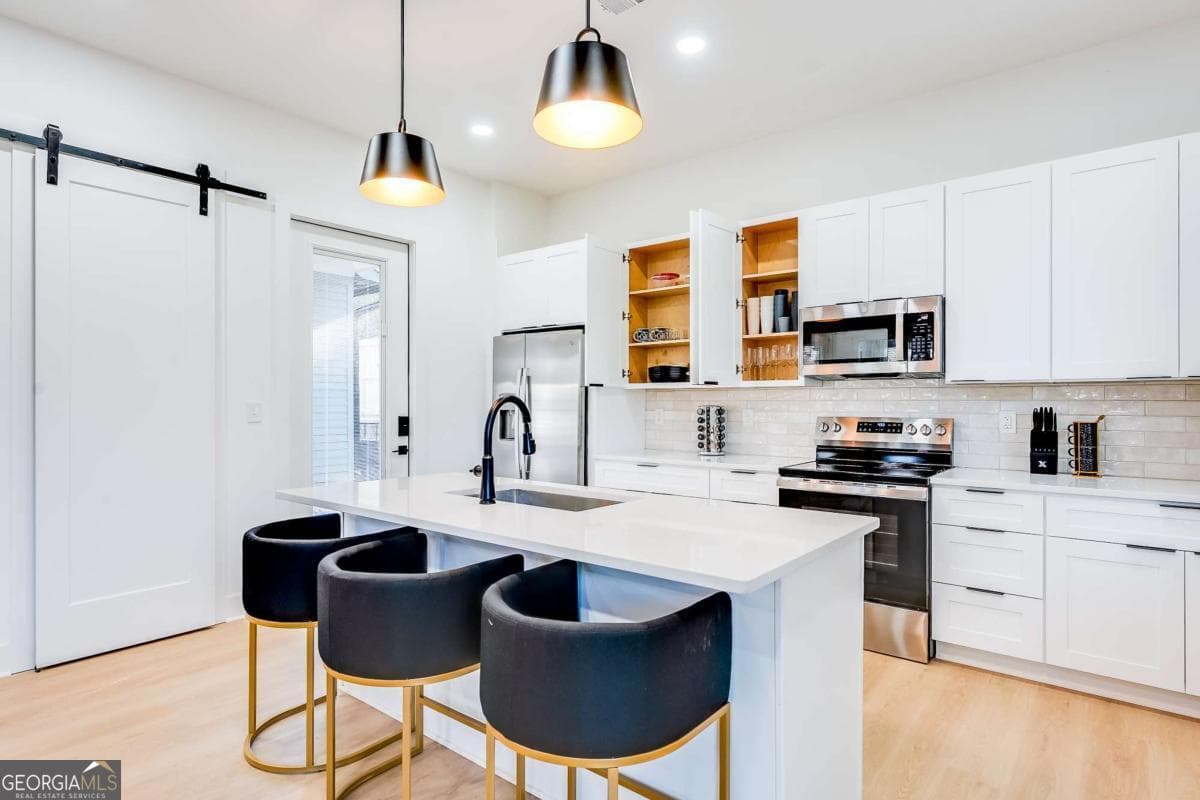3 bedroom, 2.5 bathroom, 1,966 sq ft townhouse for rent at 1239 Plaza Avenue, Atlanta, GA 30310 for $3,100 a month — photo 4
