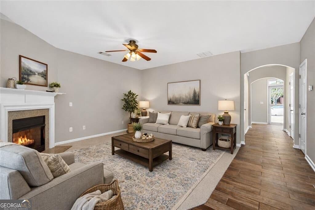 3 bedroom, 2.5 bathroom, 1,856 sq ft townhouse for sale at 4909 Sherwood Way, Cumming, GA 30040 — photo 9