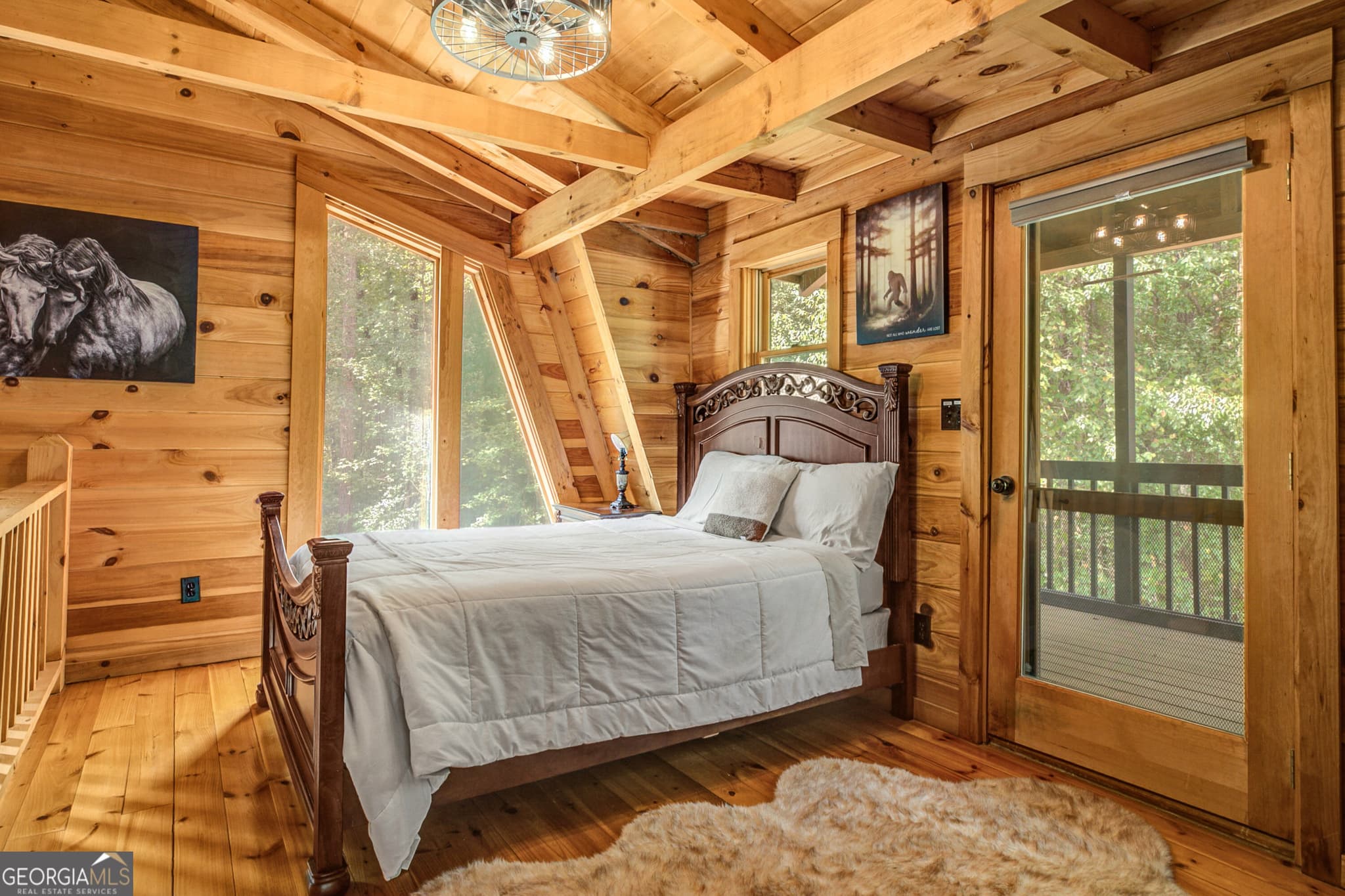2 bedroom, 2 bathroom, 1,896 sq ft cabin,single family residence for sale at 162 Thompson Road, Senoia, GA 30276 — photo 6
