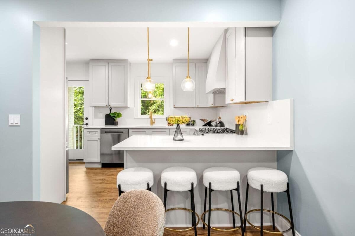 4 bedroom, 3 bathroom, 1,875 sq ft single family residence for sale at 65 Roseclair Drive, Atlanta, GA 30317 — photo 9