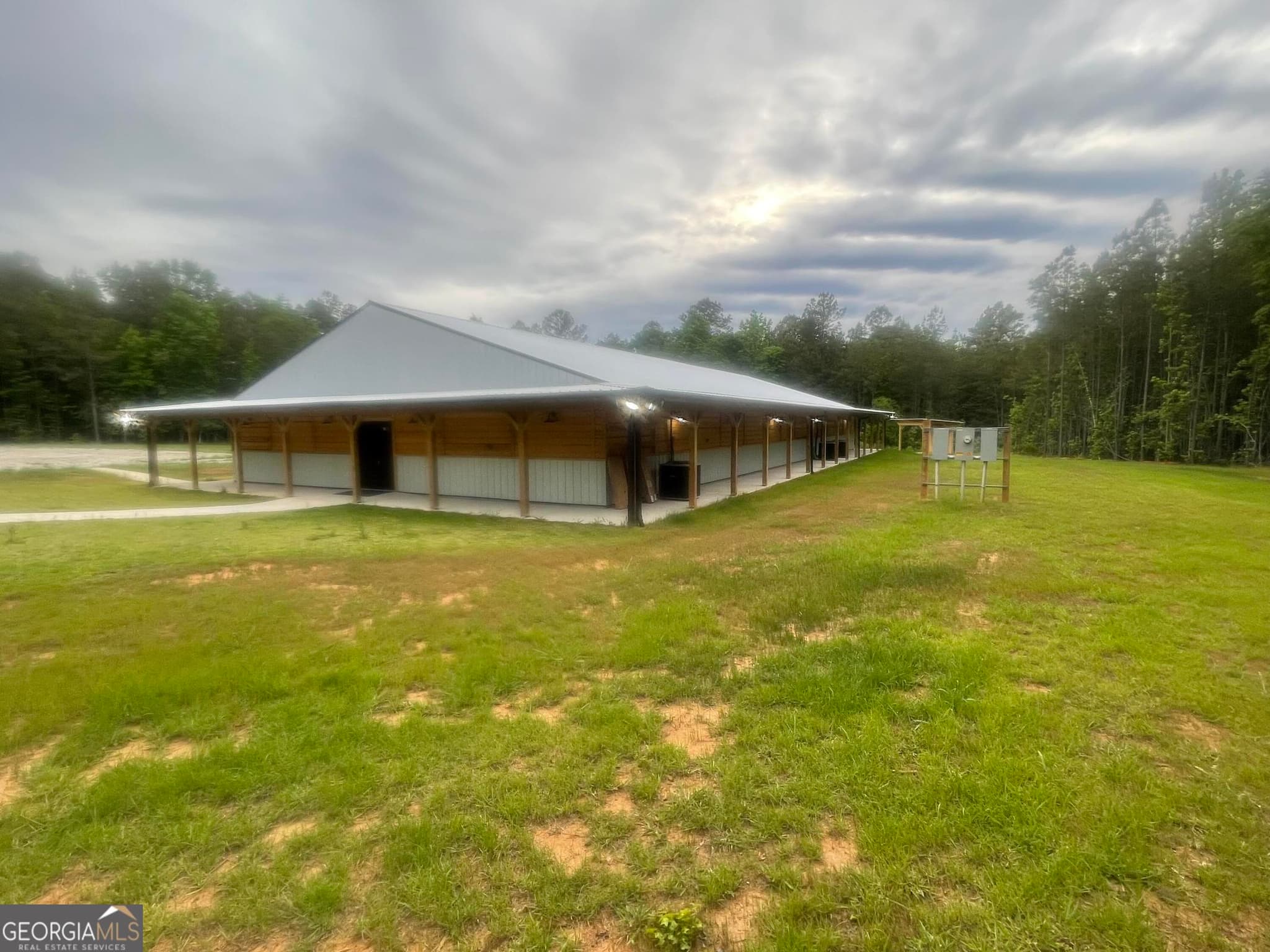 5 bedroom, 2.5 bathroom, 5,720 sq ft single family residence under contract at 1716 Ranger Road, Warrenton, GA 30828 — photo 2