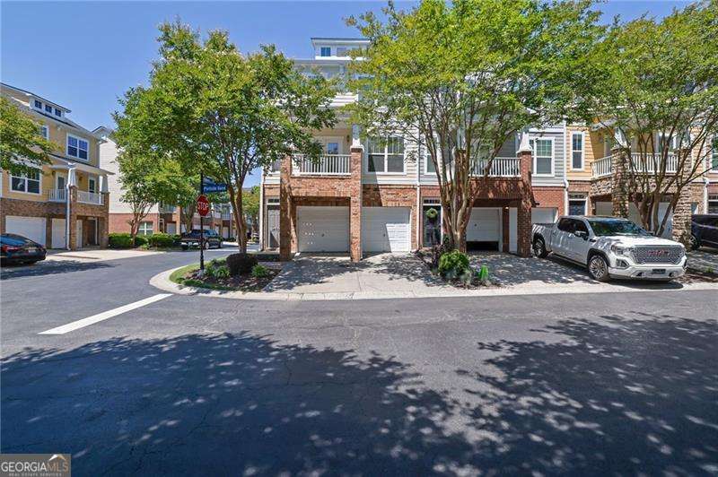 3 bedroom, 3.5 bathroom, 2,390 sq ft townhouse for sale at 14000 Portside Bend, Milton, GA 30004 — photo 1 of 35