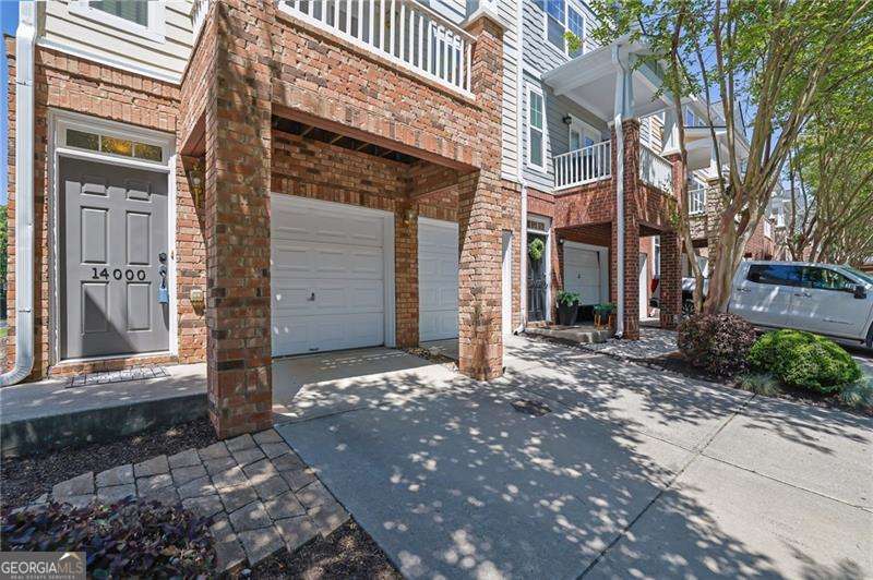 3 bedroom, 3.5 bathroom, 2,390 sq ft townhouse for sale at 14000 Portside Bend, Milton, GA 30004 — photo 3
