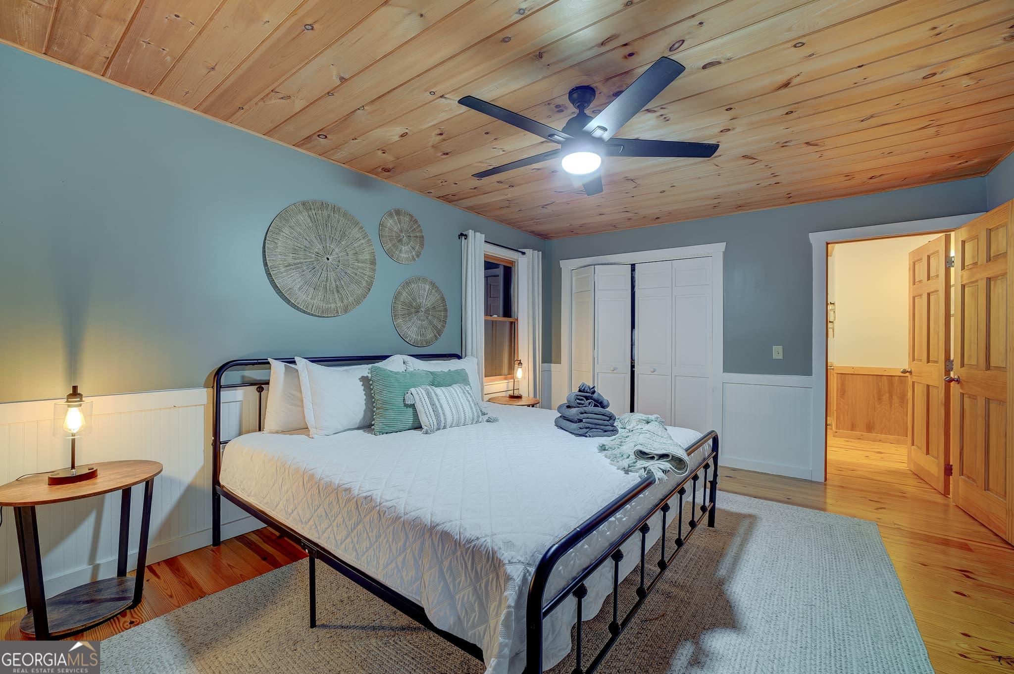 5 bedroom, 3 bathroom, 2,388 sq ft cabin,single family residence for sale at 46 Pelican Drive, Ellijay, GA 30540 — photo 9