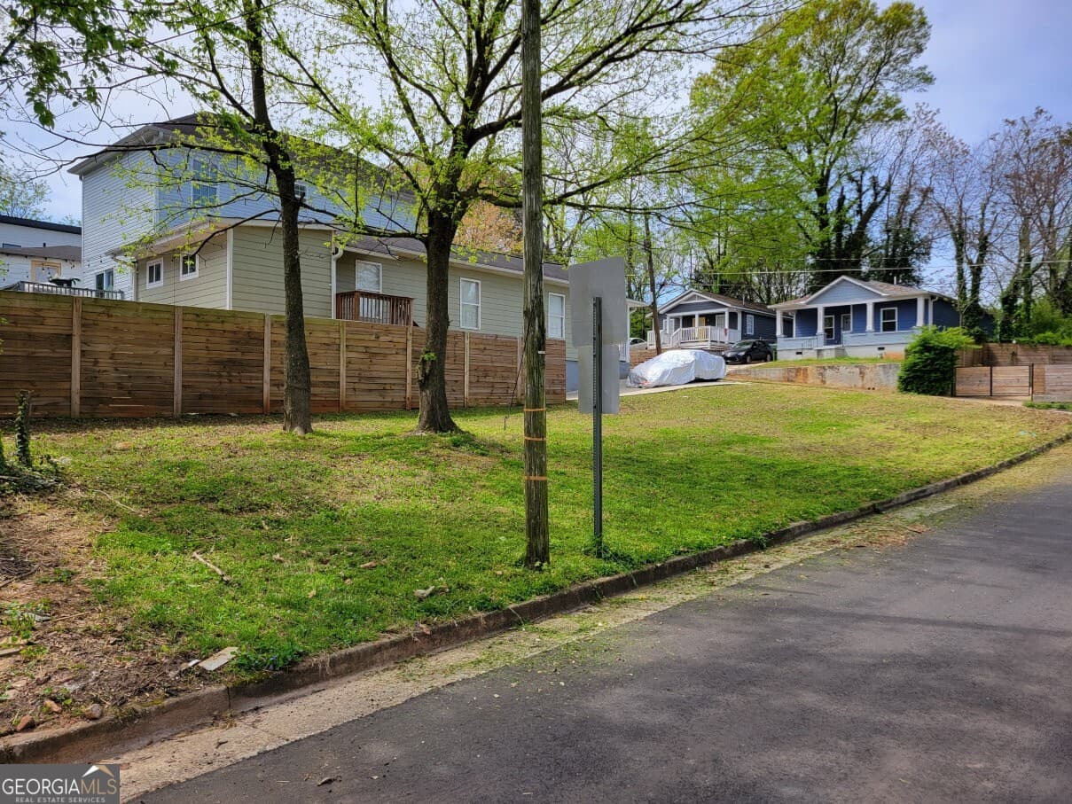residential lot for sale at 1042 West Avenue, Atlanta, GA 30315 — photo 2