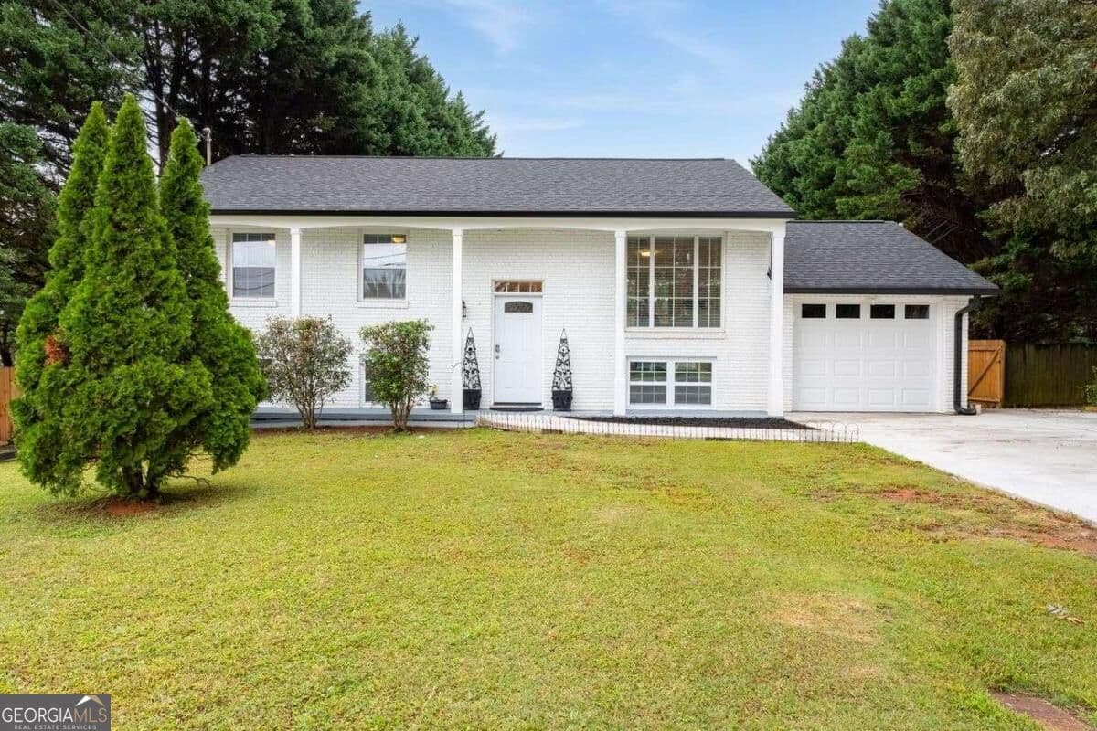 4 bedroom, 3 bathroom, 1,850 sq ft single family residence for rent at 6216 Hayes Drive, Norcross, GA 30093 for $3,200 a month — photo 1 of 37