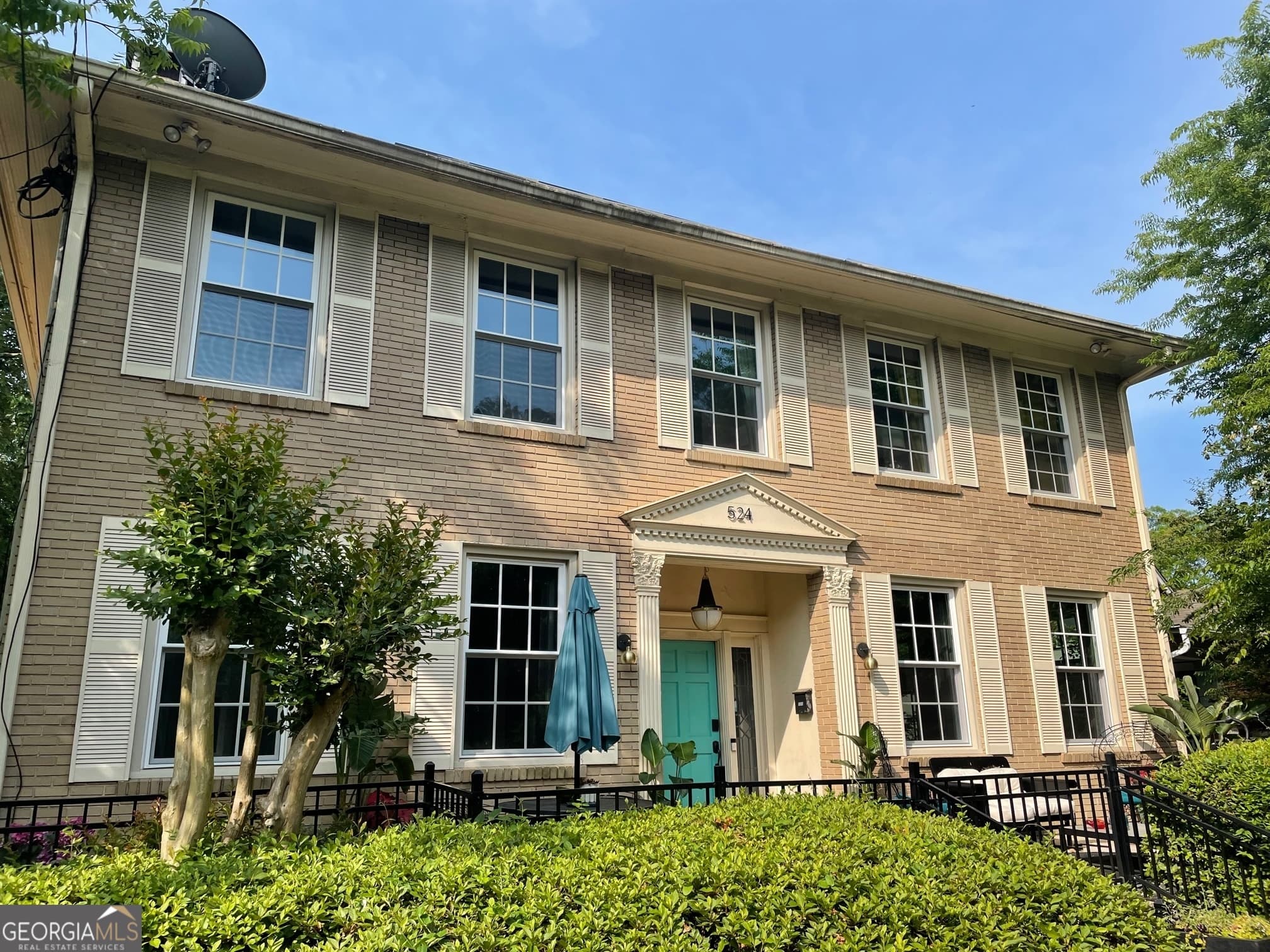 6 bedroom, 3.5 bathroom, 3,900 sq ft single family residence for rent at 524 Seminole Avenue, Atlanta, GA 30307 for $15,000 a month — photo 6