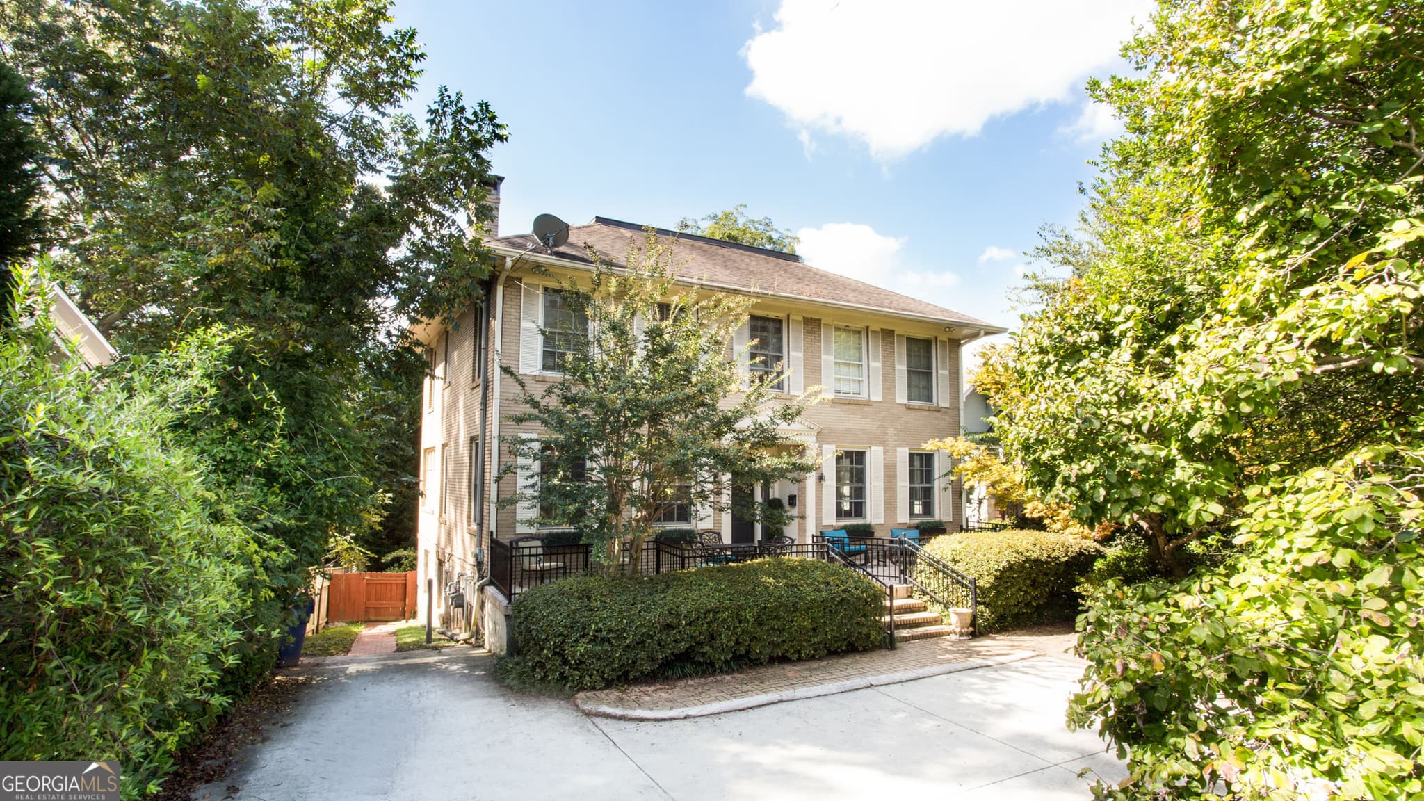 6 bedroom, 3.5 bathroom, 3,900 sq ft single family residence for rent at 524 Seminole Avenue, Atlanta, GA 30307 for $15,000 a month — photo 7