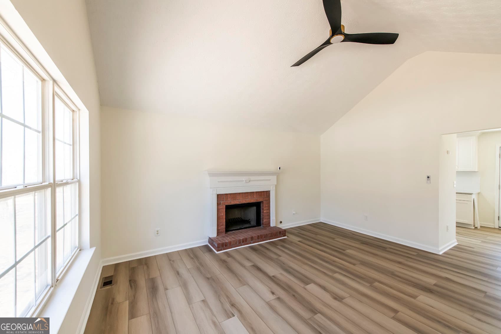 3 bedroom, 2.5 bathroom, 1,814 sq ft single family residence for sale at 2192 Stenger Road, Douglasville, GA 30135 — photo 3