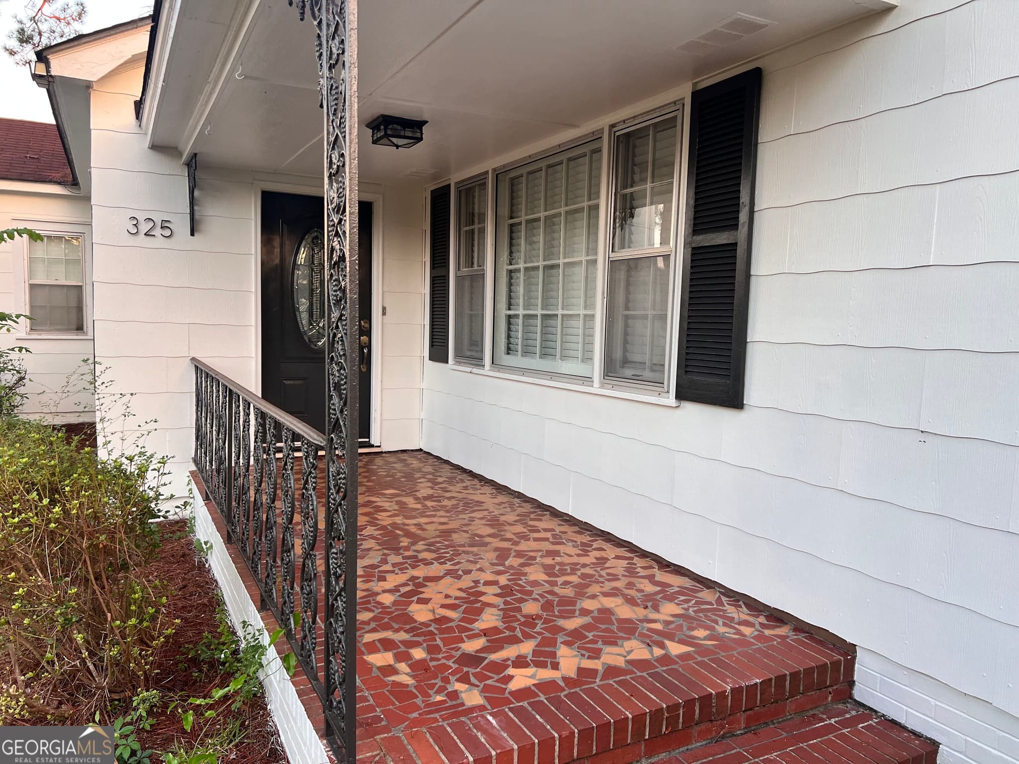 3 bedroom, 2 bathroom, 1,475 sq ft single family residence for sale at 325 N Line Street, Dexter, GA 31019 — photo 2