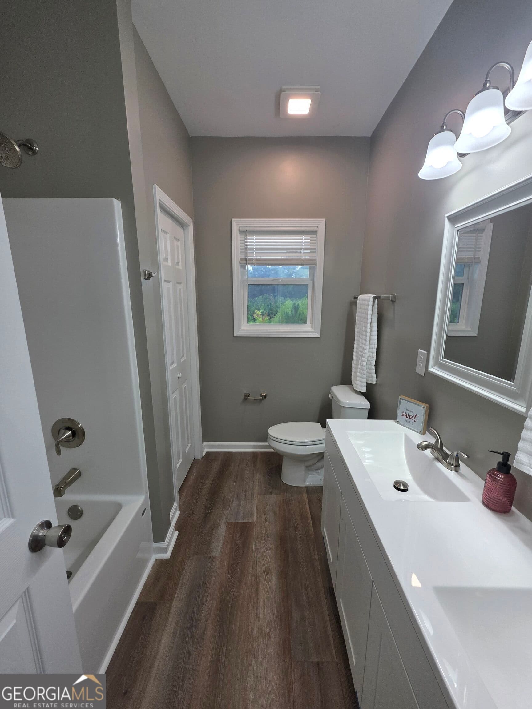 4 bedroom, 3 bathroom, 1,653 sq ft single family residence for sale at 60 Charlotte Drive, Statham, GA 30666 — photo 9