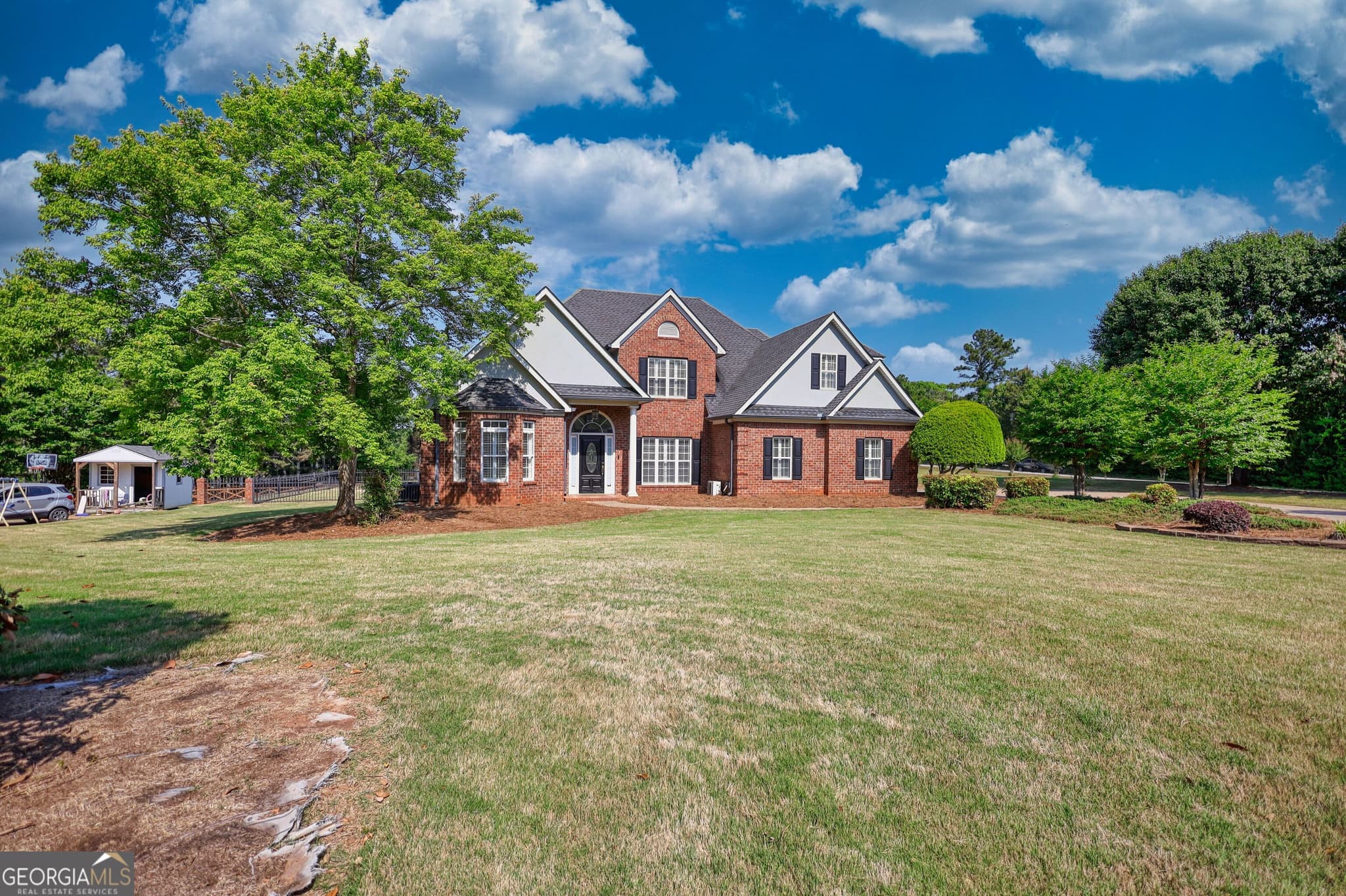 5 bedroom, 3 bathroom, 3,600 sq ft single family residence for sale at 100 Westminster Way, Mcdonough, GA 30252 — photo 4