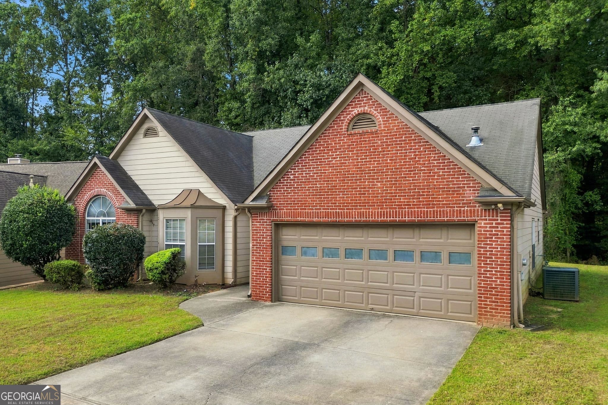 3 bedroom, 2 bathroom single family residence for rent at 3260 Ennfield Lane, Duluth, GA 30096 for $2,500 a month — photo 2