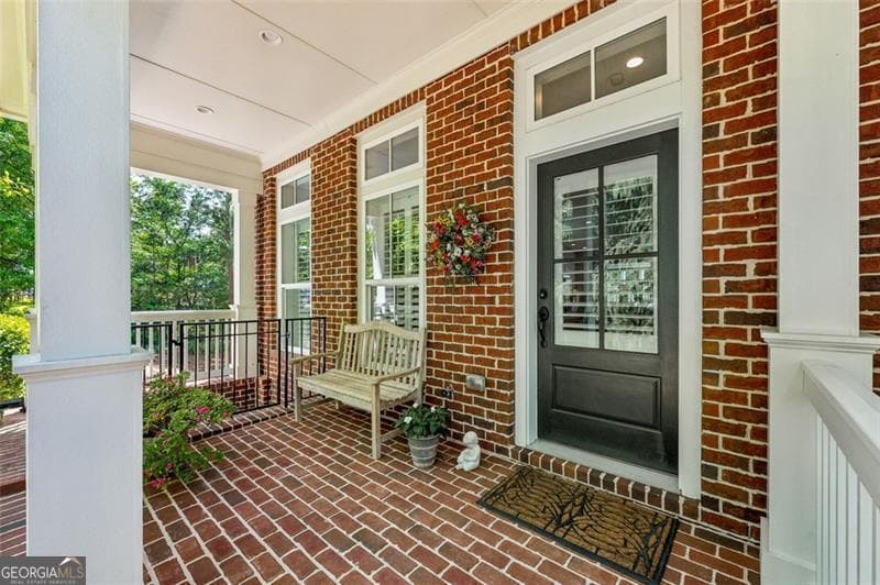 4 bedroom, 3.5 bathroom, 2,500 sq ft townhouse sold at 613 BRENNAN Drive, Decatur, GA 30033