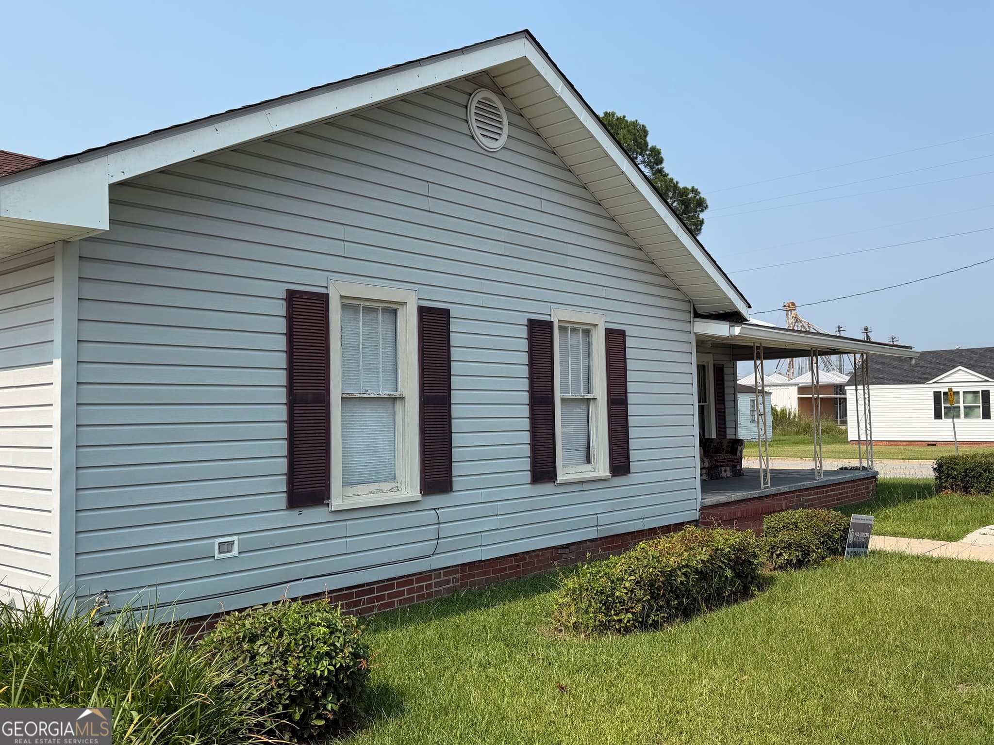 3 bedroom, 2.5 bathroom, 1,778 sq ft single family residence for sale at 314 W 16th Street, Alma, GA 31510 — photo 9