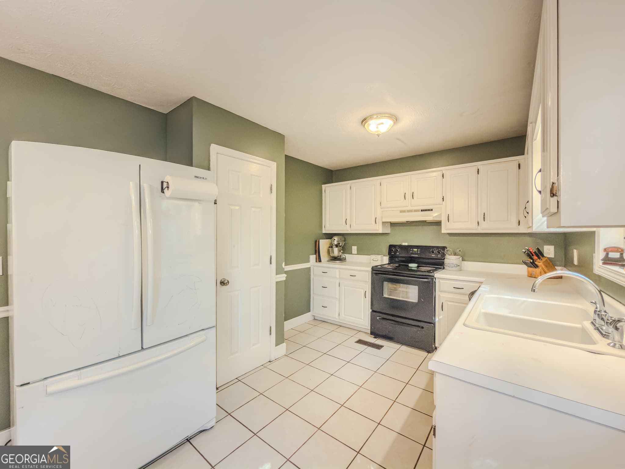 3 bedroom, 2 bathroom, 1,404 sq ft single family residence for sale at 55 Grandview Drive, Thomaston, GA 30286 — photo 5