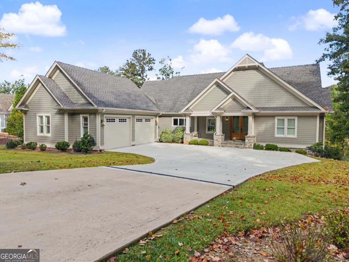 3 bedroom, 3.5 bathroom, 3,556 sq ft single family residence for sale at 2731 Club Drive, Greensboro, GA 30642 — photo 7