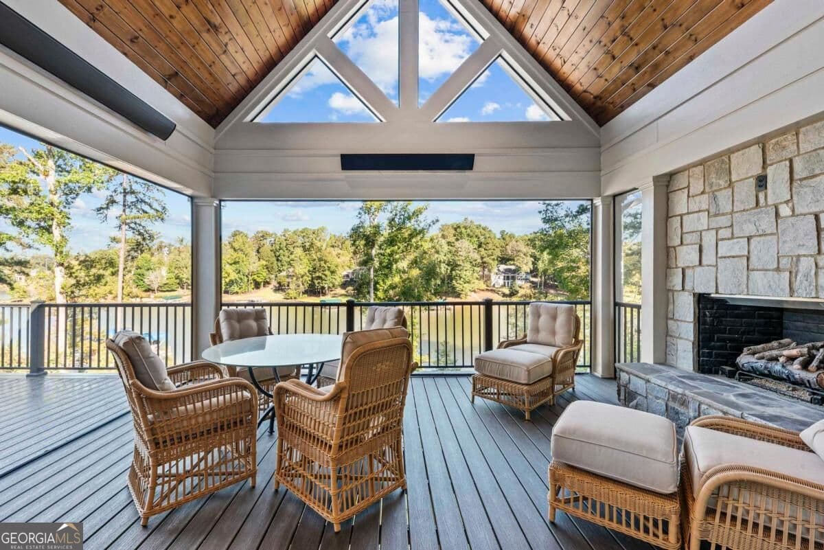 3 bedroom, 3.5 bathroom, 3,556 sq ft single family residence for sale at 2731 Club Drive, Greensboro, GA 30642 — photo 5