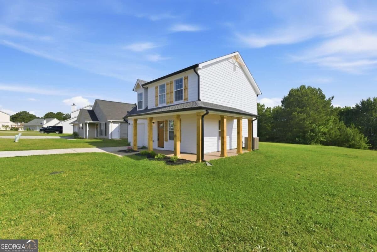3 bedroom, 3 bathroom, 1,392 sq ft single family residence for sale at 257 Marsh Glen Drive, Jonesboro, GA 30238 — photo 3