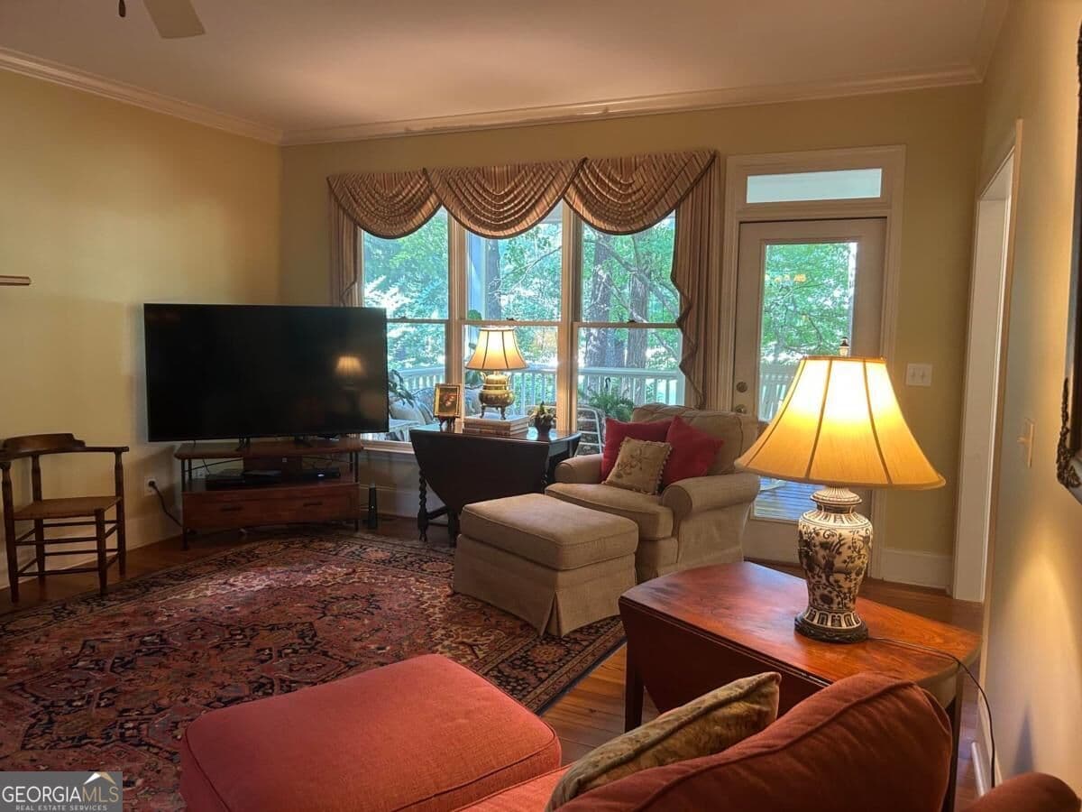 4 bedroom, 2.5 bathroom, 2,283 sq ft single family residence for sale at 1011 Spy Glass Hill, Greensboro, GA 30642 — photo 2