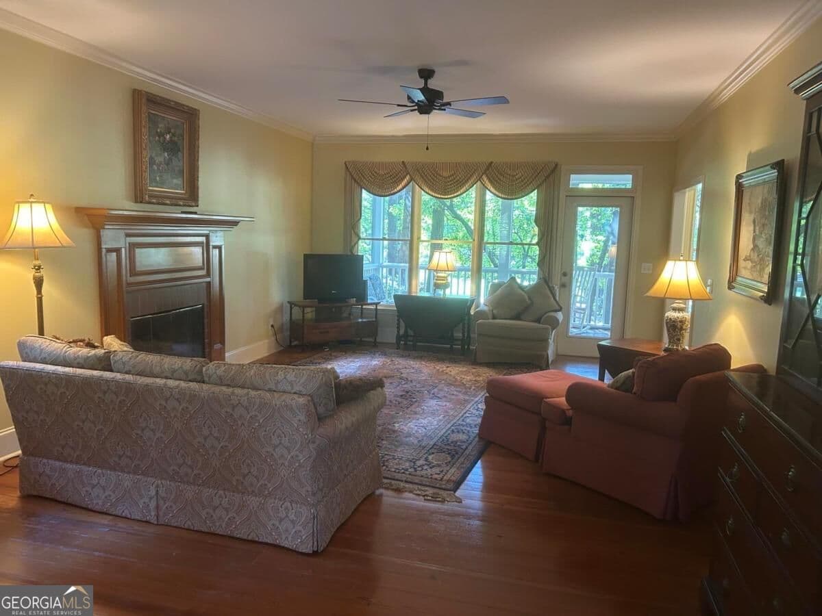 4 bedroom, 2.5 bathroom, 2,283 sq ft single family residence for sale at 1011 Spy Glass Hill, Greensboro, GA 30642 — photo 5