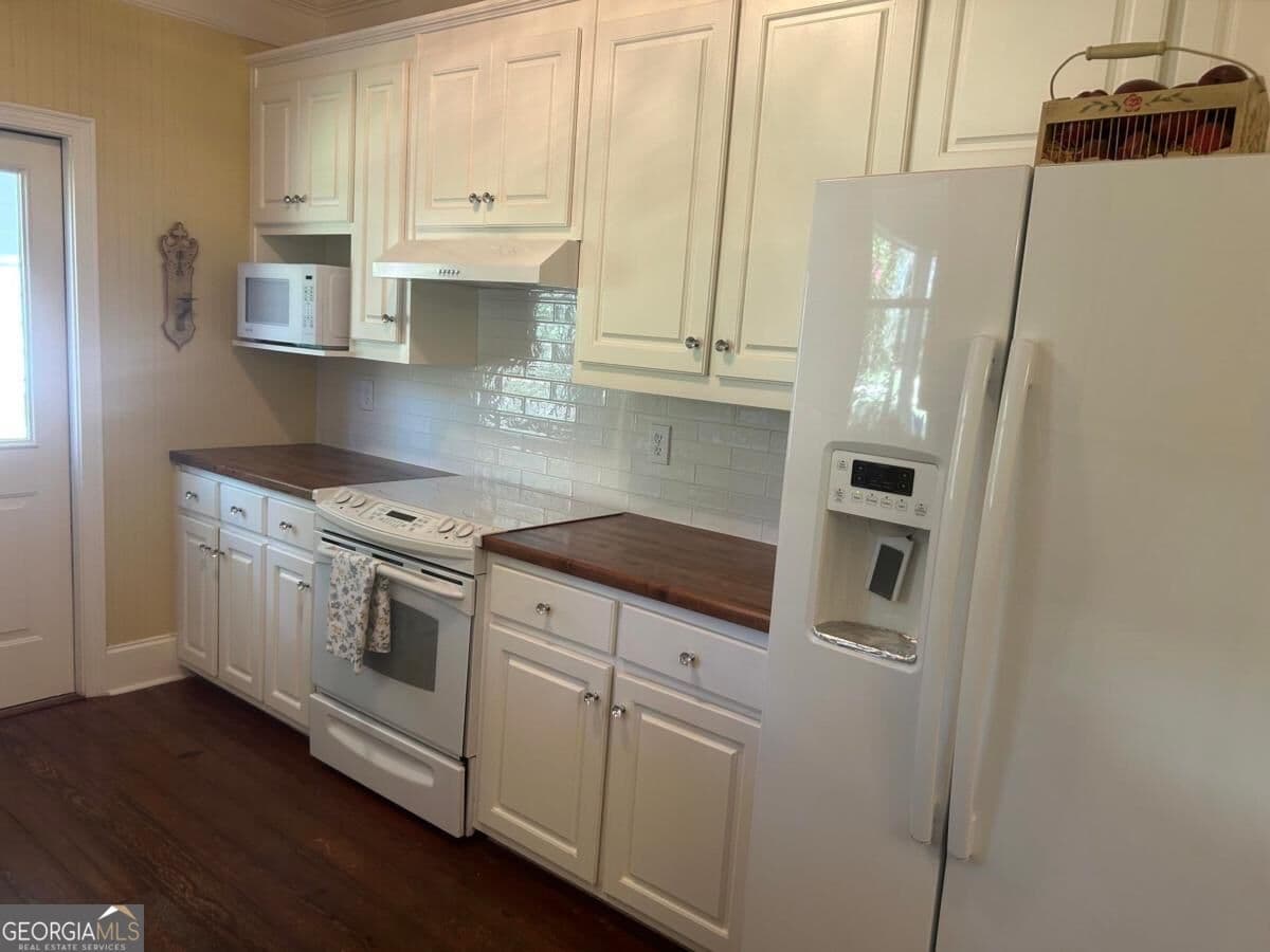 4 bedroom, 2.5 bathroom, 2,283 sq ft single family residence for sale at 1011 Spy Glass Hill, Greensboro, GA 30642 — photo 10
