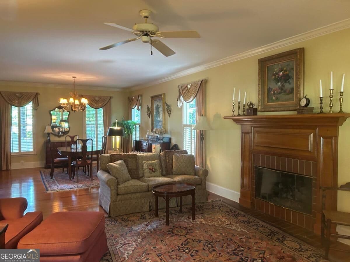 4 bedroom, 2.5 bathroom, 2,283 sq ft single family residence for sale at 1011 Spy Glass Hill, Greensboro, GA 30642 — photo 4