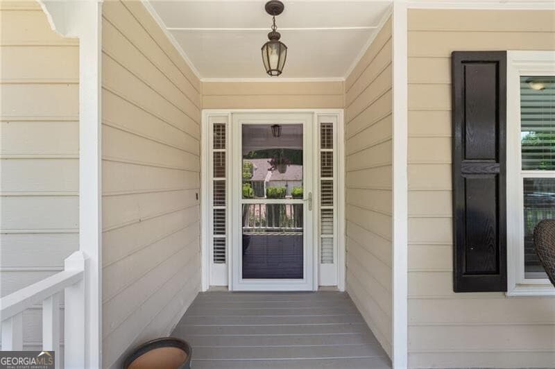 4 bedroom, 3 bathroom, 2,024 sq ft single family residence for sale at 304 Rose Creek Way, Woodstock, GA 30189 — photo 4