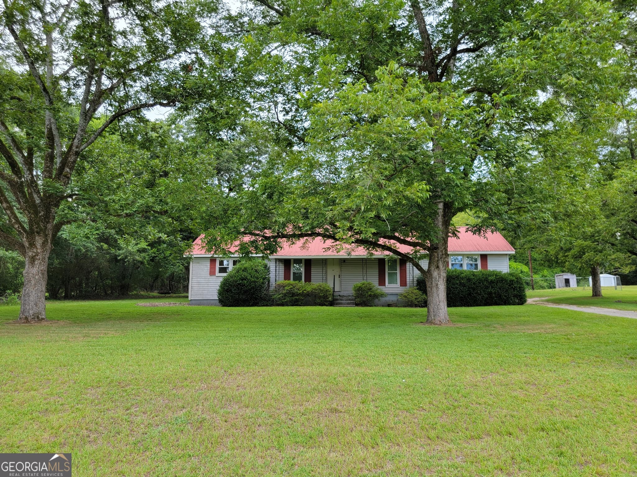 3 bedroom, 2 bathroom, 2,328 sq ft single family residence for sale at 367 Mt Pleasant Church Road, Gordon, GA 31031