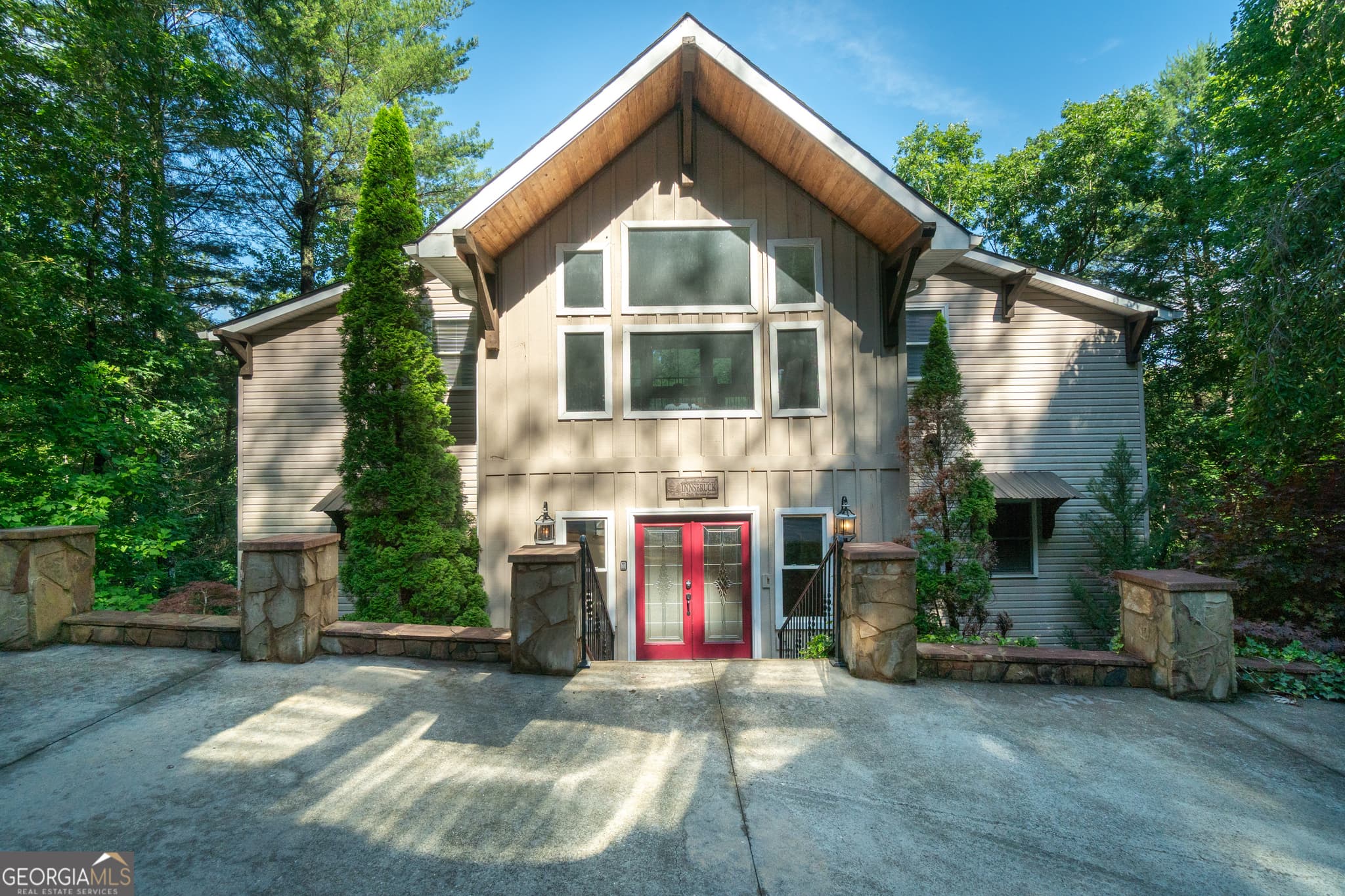 5 bedroom, 5 bathroom, 2,790 sq ft single family residence for sale at 81 Dach Bruecke Gasse, Helen, GA 30545 — photo 5