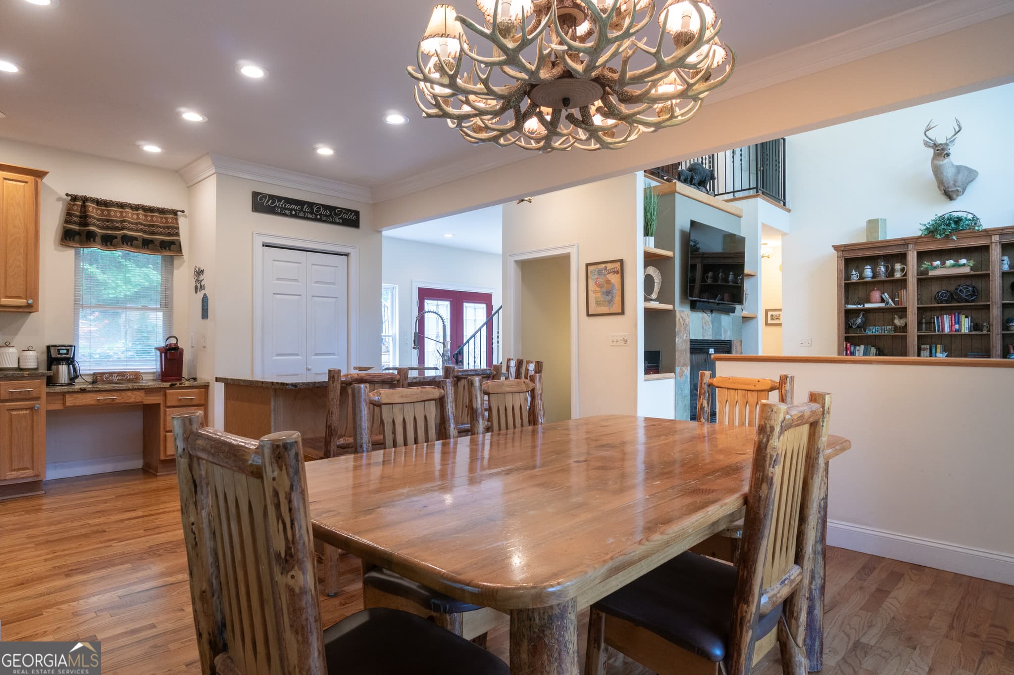 5 bedroom, 5 bathroom, 2,790 sq ft single family residence for sale at 81 Dach Bruecke Gasse, Helen, GA 30545 — photo 9