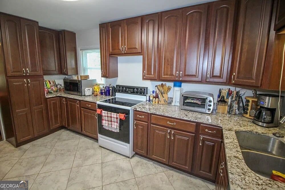 3 bedroom, 1 bathroom, 1,476 sq ft single family residence for sale at 7840 Fortson Road, Columbus, GA 31909 — photo 7