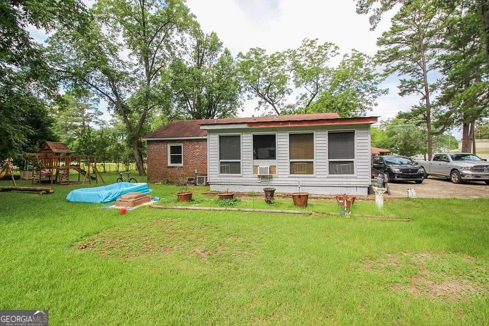 3 bedroom, 1 bathroom, 1,476 sq ft single family residence for sale at 7840 Fortson Road, Columbus, GA 31909 — photo 3