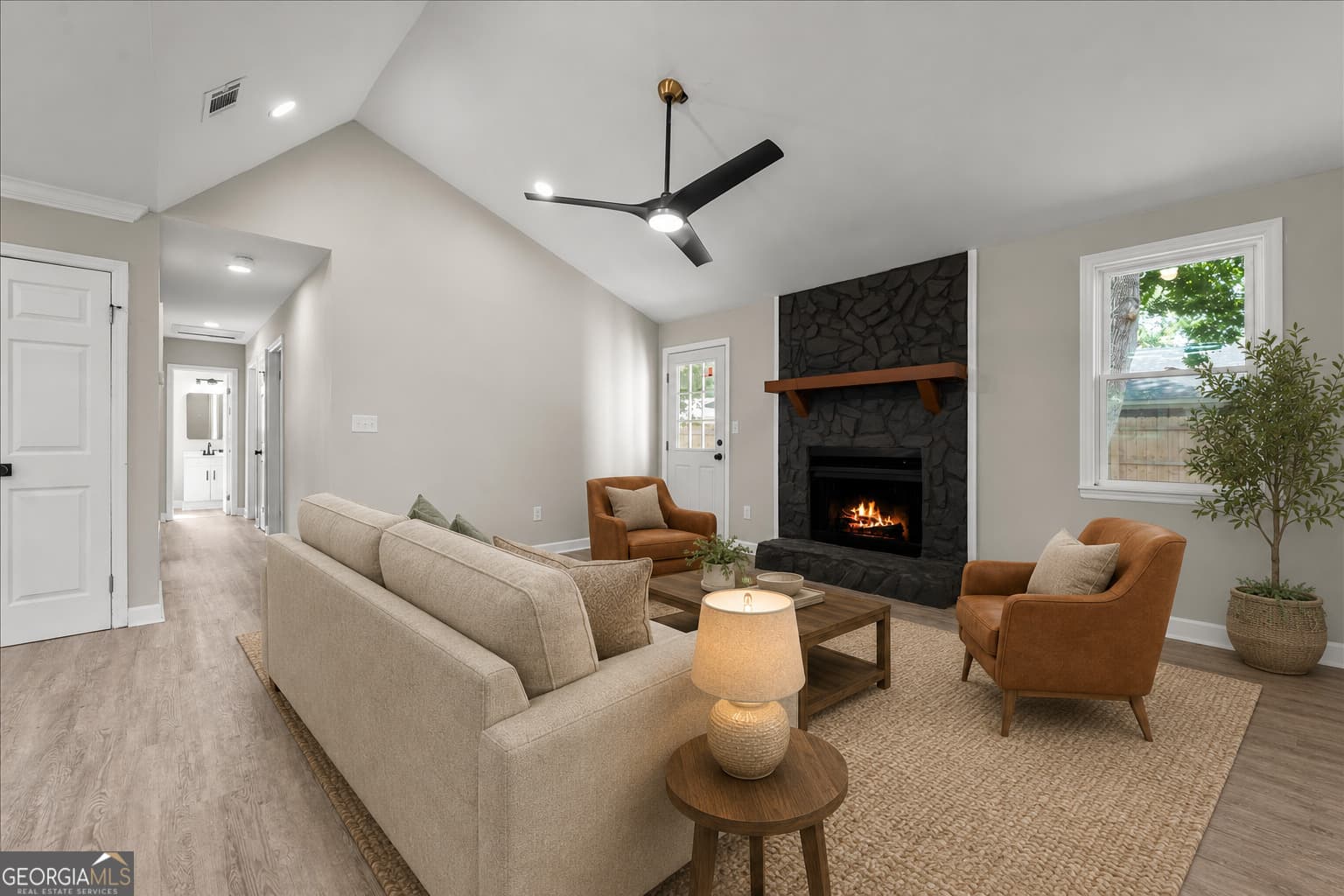 3 bedroom, 2 bathroom, 1,194 sq ft single family residence under contract at 1894 Neptune Drive, Augusta, GA 30906 — photo 3